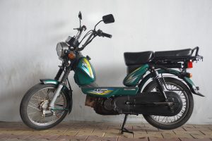 XL 100