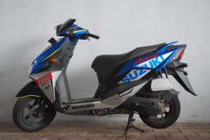 Avenis 125