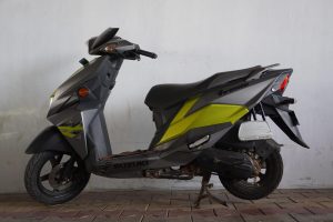 Avenis 125
